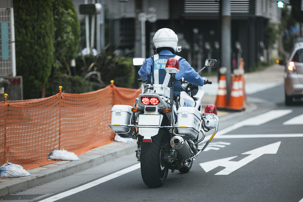 渋滞ハザード義務