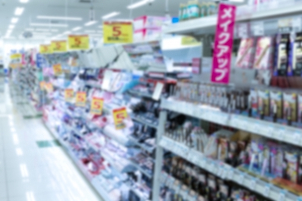 バストアップクリームはドラッグストアで売っている？ドンキや通販などの販売店は？